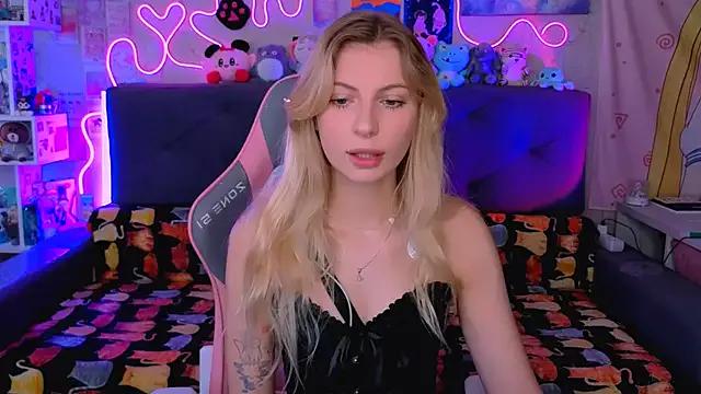 Try girls webcam shows. Sweet cute Free Performers.