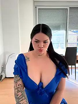 MarianDiRose from StripChat is Freechat