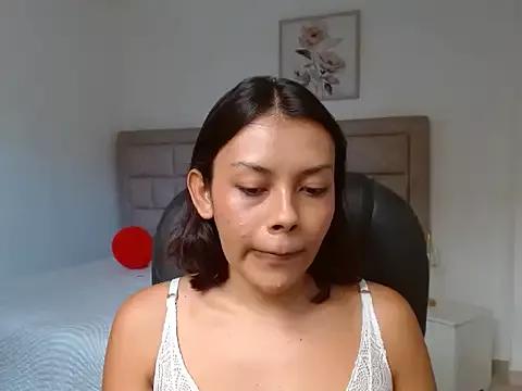 Mariannexoxx from StripChat is Freechat