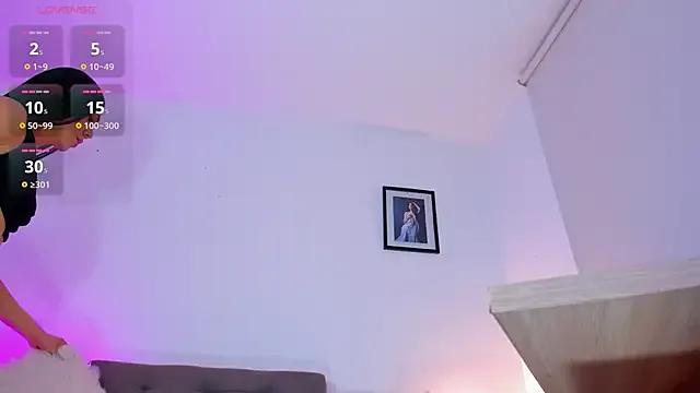 Mariee-Laveau from StripChat is Freechat