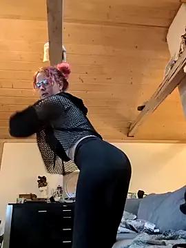 Marijacucu from StripChat
