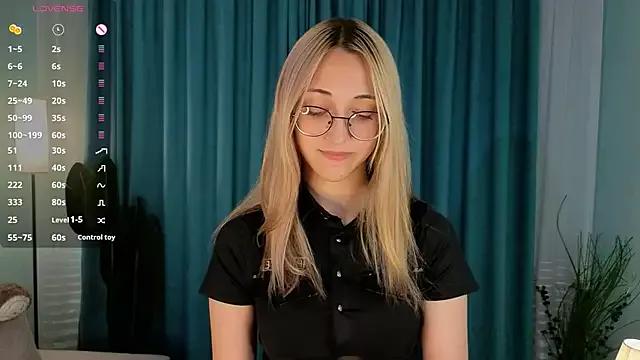 Marry_sharp from StripChat is Freechat