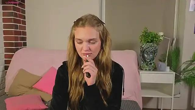 MarryLuz from StripChat