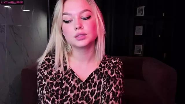 Try girls webcam shows. Sweet cute Free Performers.