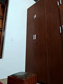 MaryyLy from StripChat is Freechat