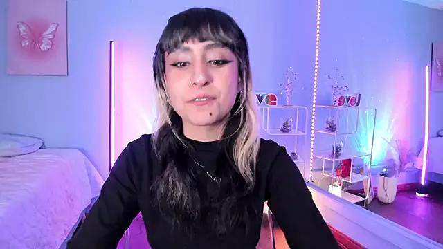 MaveParks_ from StripChat is Freechat