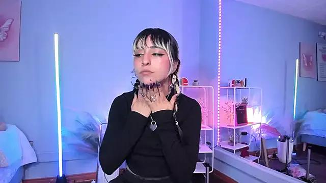 MaveParks_ from StripChat is Freechat
