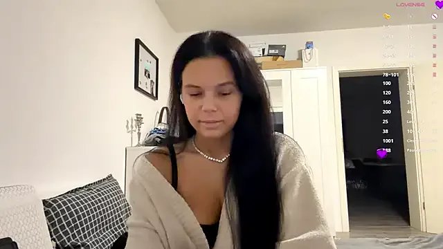 Freechat MaydaCornwall on StripChat