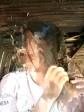 Mayhang00 from StripChat