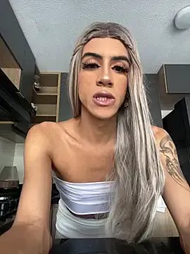 Freechat megan_lenon on StripChat