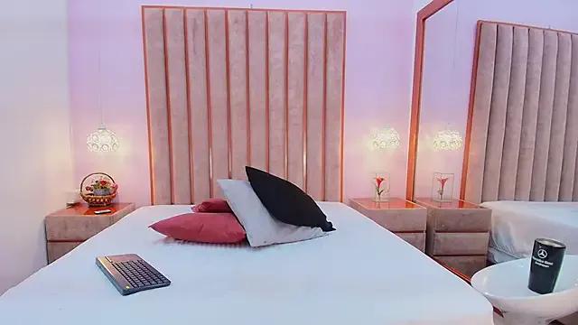 MelanyVelvet from StripChat is Freechat