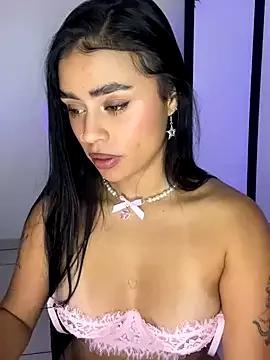 Try girls webcam shows. Sweet cute Free Performers.