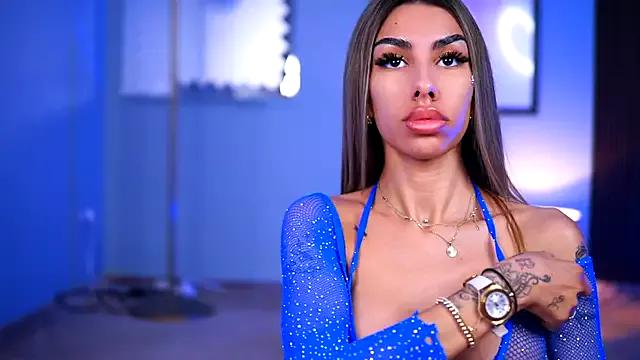 Melina_Milanni from StripChat is Freechat