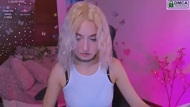 Try girls webcam shows. Sweet cute Free Performers.