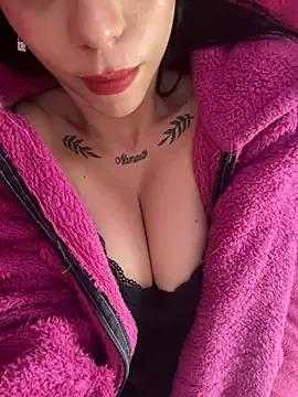 Try girls webcam shows. Sweet cute Free Performers.