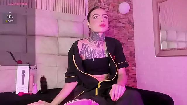 Melissa_golden from StripChat is Freechat