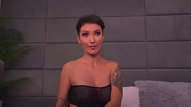 Mellisandre from StripChat is Freechat