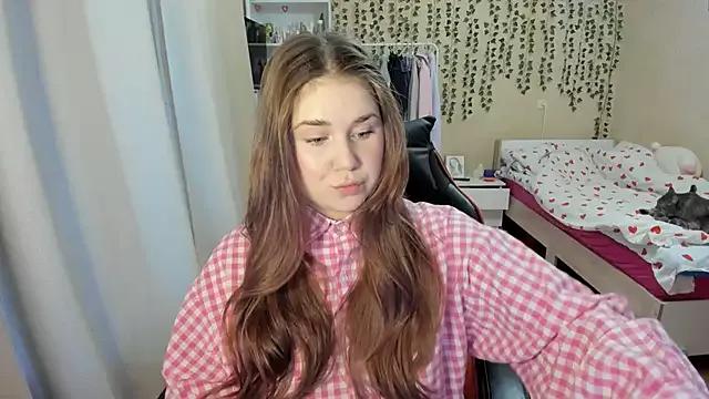 meow-bella from StripChat is Freechat