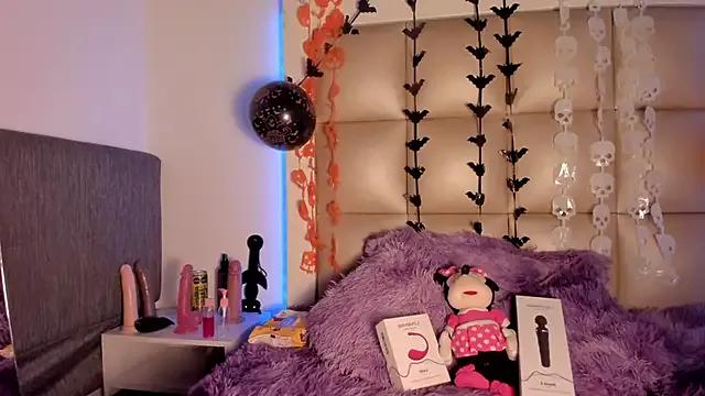Try girls webcam shows. Sweet cute Free Performers.