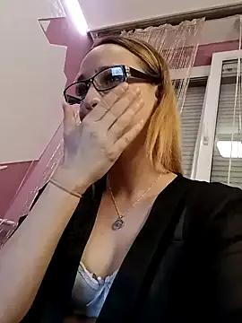 Mia_RainX from StripChat