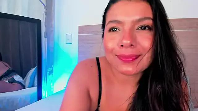 miaa_daniels from StripChat