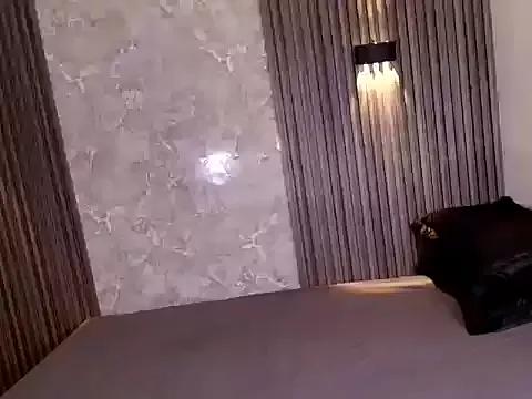 MiaFuckingWill from StripChat is Freechat