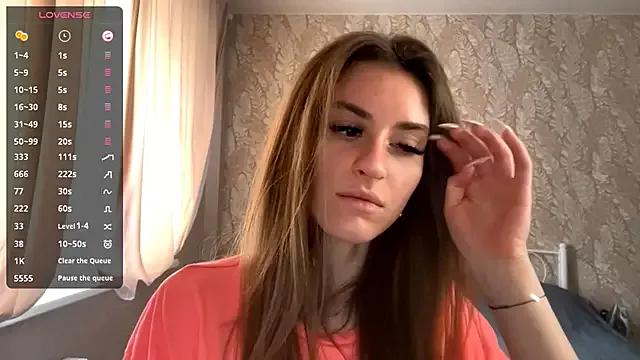 miainheat from StripChat is Freechat