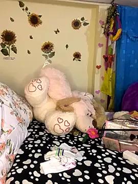 Try girls webcam shows. Sweet cute Free Performers.