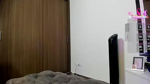 Try girls webcam shows. Sweet cute Free Performers.