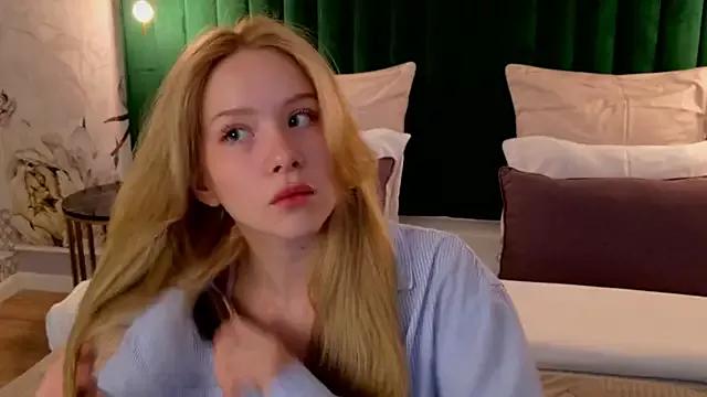 Try girls webcam shows. Sweet cute Free Performers.