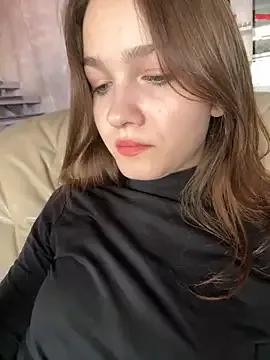 MichelleRoux from StripChat is Freechat