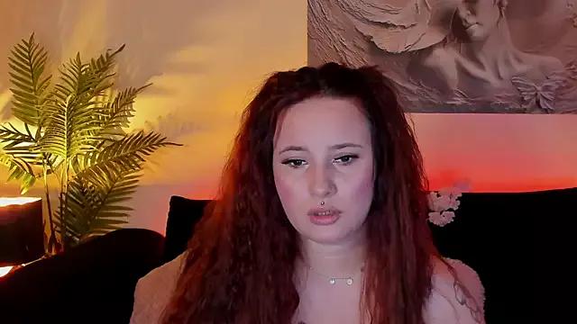 MikaSnake from StripChat is Freechat