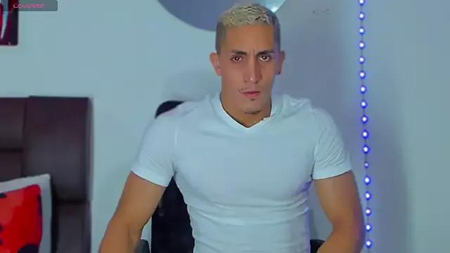 MikeRoss7777 from StripChat