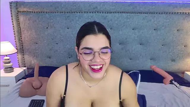 Try girls webcam shows. Sweet cute Free Performers.