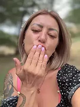 Try girls webcam shows. Sweet cute Free Performers.