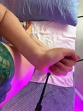 milena_kiitty from StripChat is Freechat