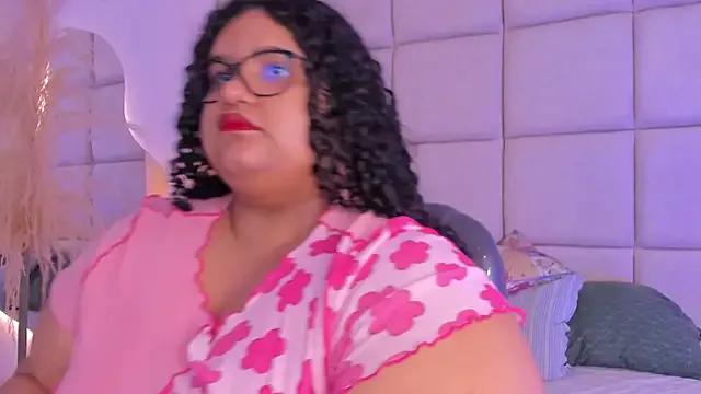 Miley_Collins from StripChat is Freechat