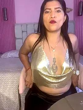 MilfCristaal from StripChat is Freechat