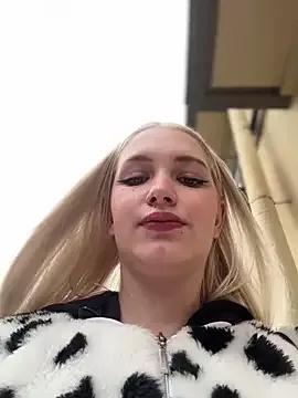 Try girls webcam shows. Sweet cute Free Performers.