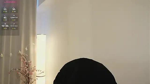 MimiLicks from StripChat is Freechat