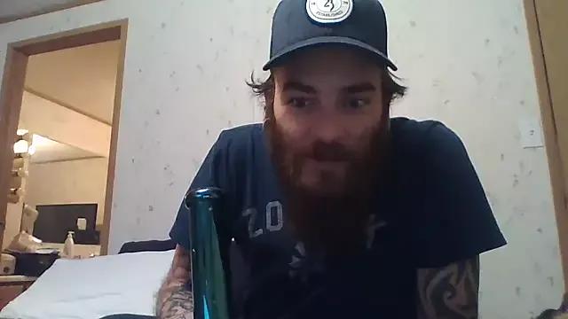 Mini_And_The_Bear from StripChat