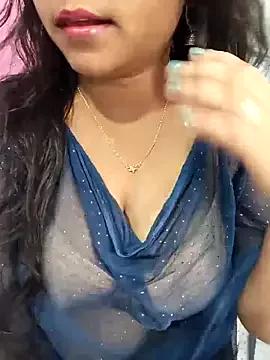 Minnybaby from StripChat is Freechat