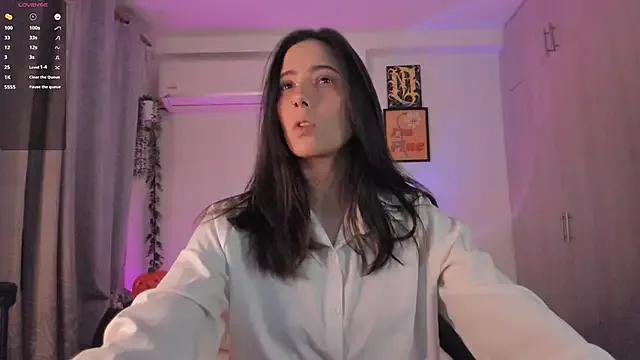 mishelkrave_ from StripChat is Freechat