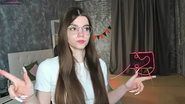 Try girls webcam shows. Sweet cute Free Performers.