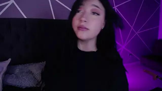 Miss_Loise from StripChat is Freechat