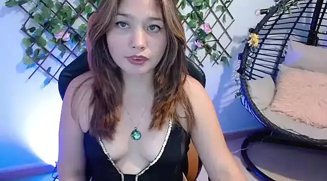 Miss_lunaa_ from StripChat is Freechat