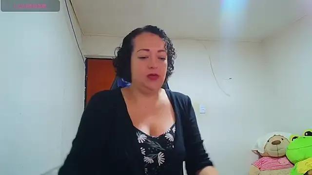 Miss_Oriana from StripChat is Freechat