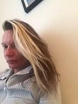MissAmber21 from StripChat is Freechat