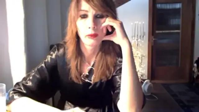 MissDyannis from StripChat is Freechat