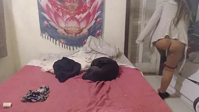 Try girls webcam shows. Sweet cute Free Performers.